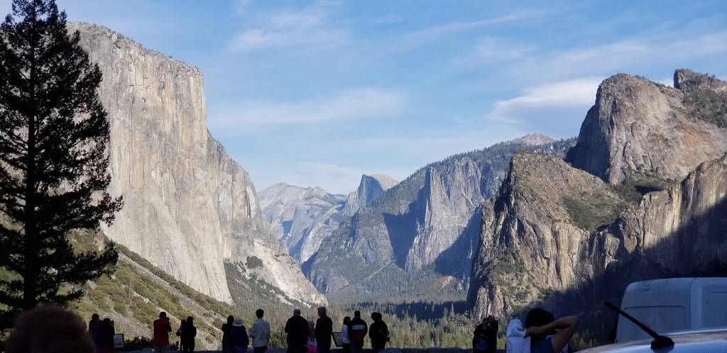 Glacier Point Gift Shop & Snack Stand | meal takeaway | Yosemite National Park, Glacier Point Rd, California 95389, USA | 2093721354 OR +1 209-372-1354