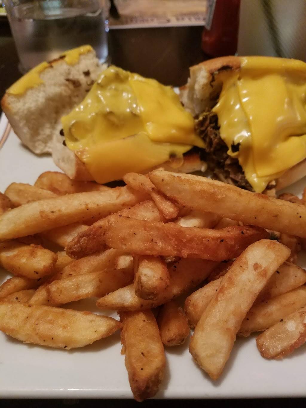 Villa Capri Pizzeria & Restaurant | restaurant | 27 Hampton House Rd, Newton, NJ 07860, USA | 9733831777 OR +1 973-383-1777