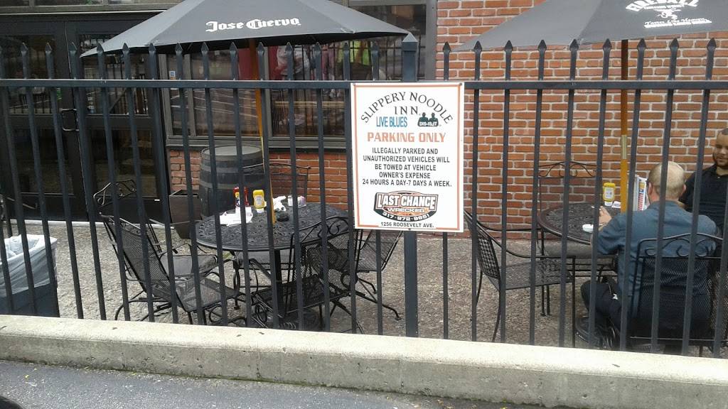 Slippery Noodle Inn | restaurant | 372 S Meridian St, Indianapolis, IN 46225, USA | 3176316974 OR +1 317-631-6974