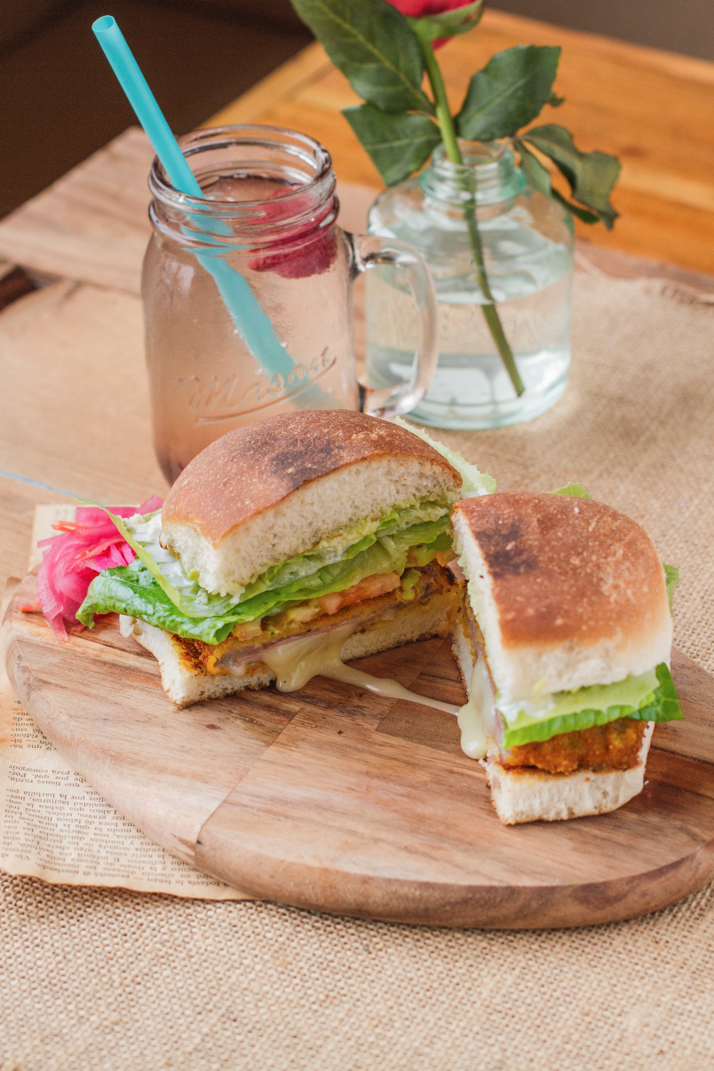 Lola Sabor y Café Bistro | cafe | Calle Abeto 133, int 9, Centro Playas, 22710 Rosarito, B.C., Mexico | 016611200324 OR +52 661 120 0324