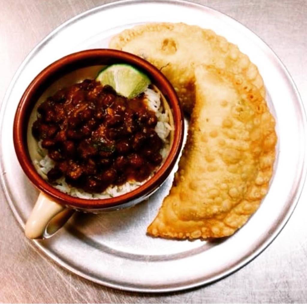 Canedas White Rooster | restaurant | 781 Fischer Blvd, Toms River, NJ 08753, USA | 7329292822 OR +1 732-929-2822