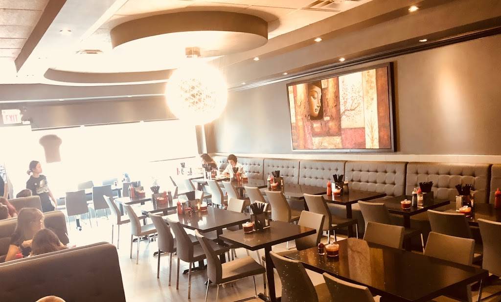 Pho Fusion | restaurant | 16700 Bayview Ave, Newmarket, ON L3X 1W1, Canada | 9052351054 OR +1 905-235-1054