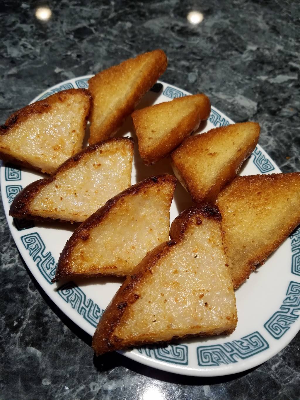 East China Inn | restaurant | 2S743 IL-59, Warrenville, IL 60555, USA | 6308369600 OR +1 630-836-9600