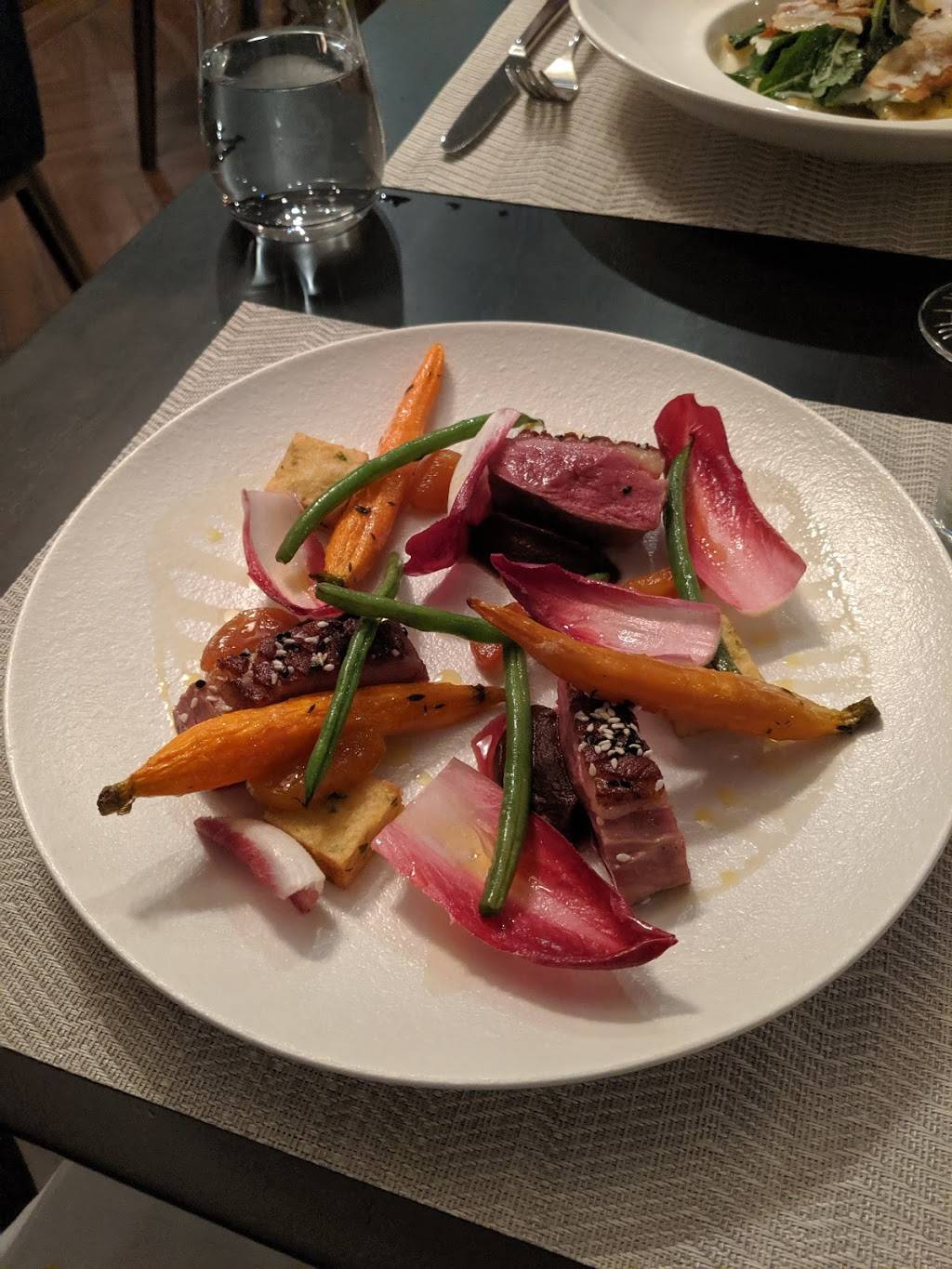 Stofa Restaurant | restaurant | 1356 Wellington St W, Ottawa, ON K1Y 3C3, Canada | 6137226555 OR +1 613-722-6555