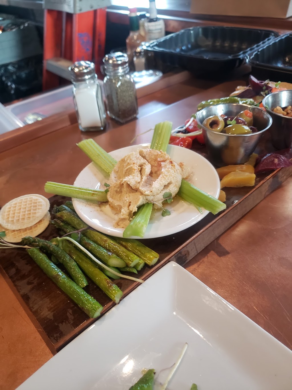 The Borough Beer Company | restaurant | 444 S Park St, Madison, WI 53715, USA | 6084672843 OR +1 608-467-2843