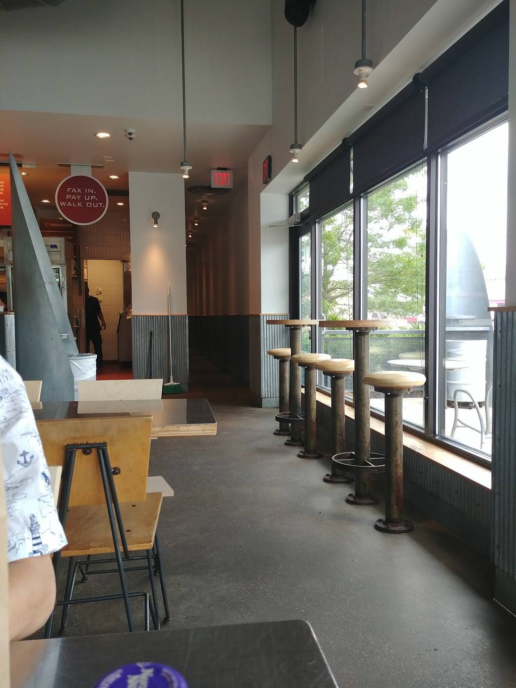 Chipotle Mexican Grill | restaurant | 1615 W River Rd N, Elyria, OH 44035, USA | 4403245723 OR +1 440-324-5723