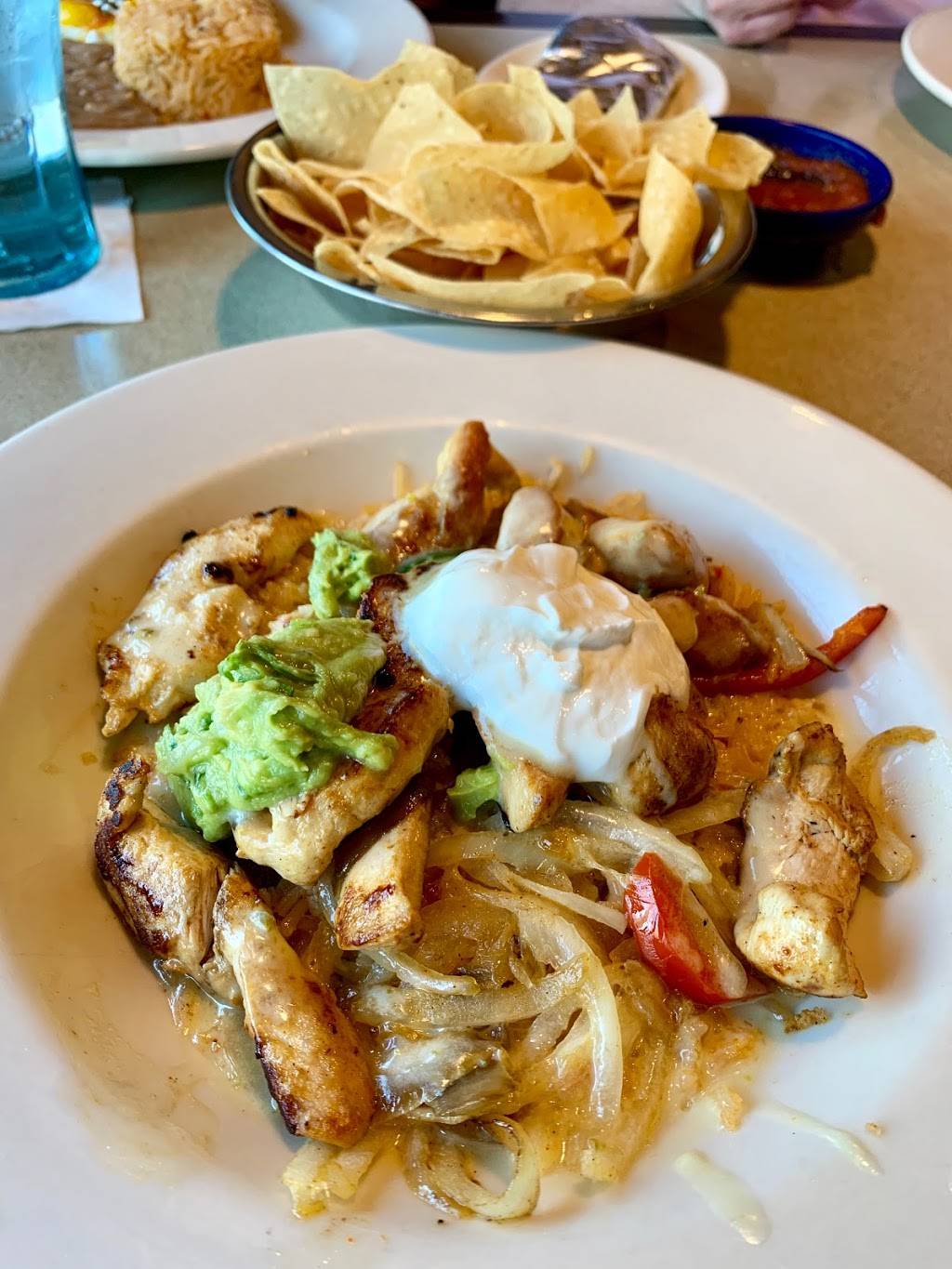 La Parrilla Mexican Restaurant | restaurant | 865 N Main St, Alpharetta, GA 30009, USA | 6783393888 OR +1 678-339-3888