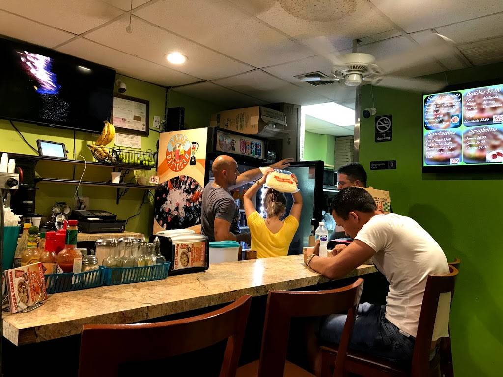 Pizza cubana Asere Batidos | restaurant | 3783 E 4th Ave, Hialeah, FL 33013, USA | 3053013128 OR +1 305-301-3128
