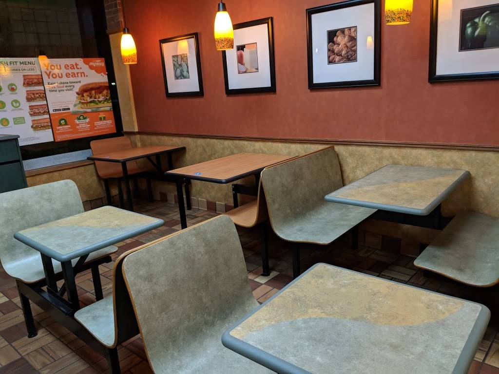 Subway Restaurants | restaurant | 1750 Veterans Memorial Hwy, Central Islip, NY 11722, USA | 6312341700 OR +1 631-234-1700