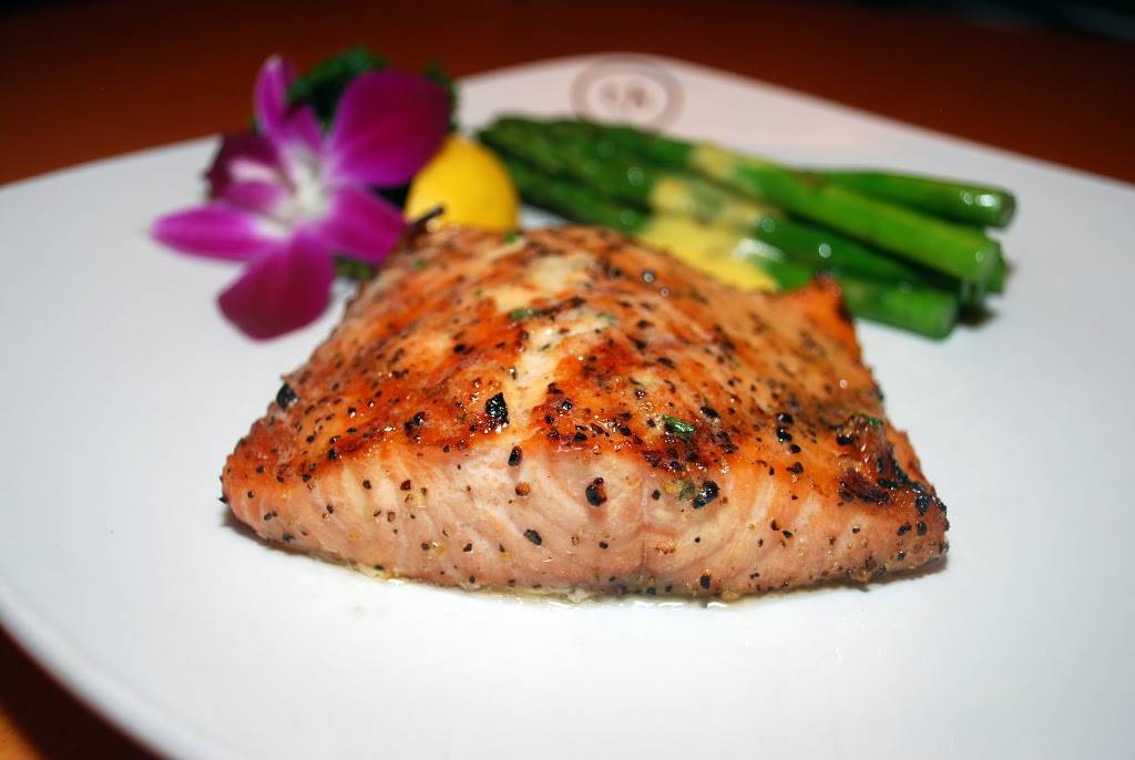 Chop House | restaurant | 4001 Meeting Way, High Point, NC 27265, USA | 3368417156 OR +1 336-841-7156