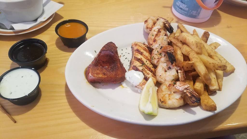 McSeagull’s Restaurant | restaurant | 14 Wharf St, Boothbay Harbor, ME 04538, USA | 2076335900 OR +1 207-633-5900