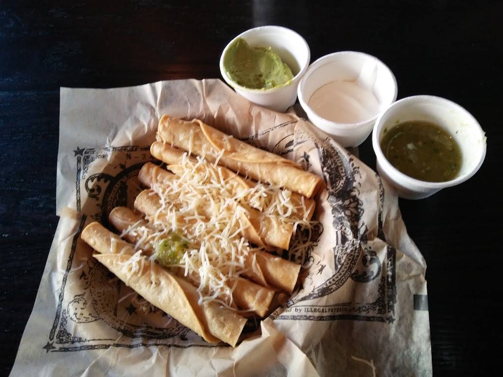 Illegal Petes Colfax | restaurant | 2001 E Colfax Ave, Denver, CO 80206, USA | 7207232703 OR +1 720-723-2703