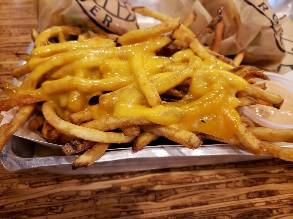 Elevation Burger | restaurant | 85 Western Ave, South Portland, ME 04106, USA | 2078990406 OR +1 207-899-0406