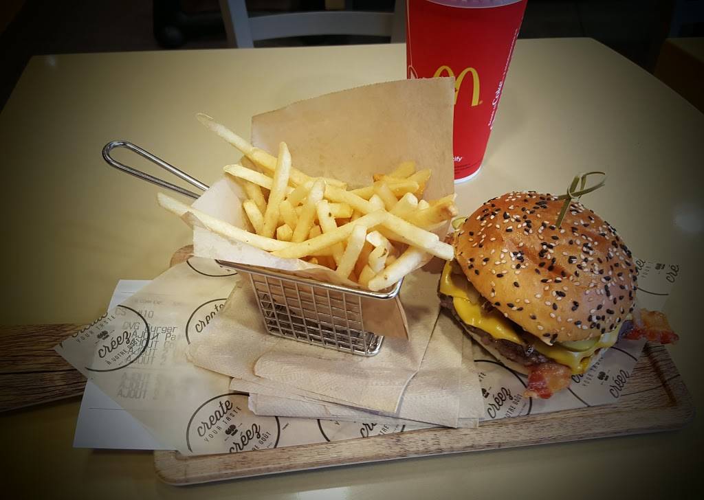 McDonalds | cafe | 6565 Boulevard Wilfrid-Hamel, LAncienne-Lorette, QC G2E 5W3, Canada | 4188715866 OR +1 418-871-5866