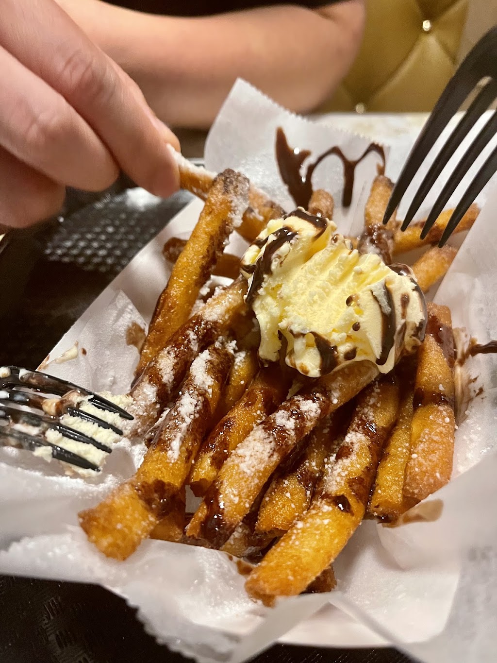 Cap’t Loui | restaurant | 9430 W Sahara Ave, Las Vegas, NV 89117, USA | 7024109181 OR +1 702-410-9181