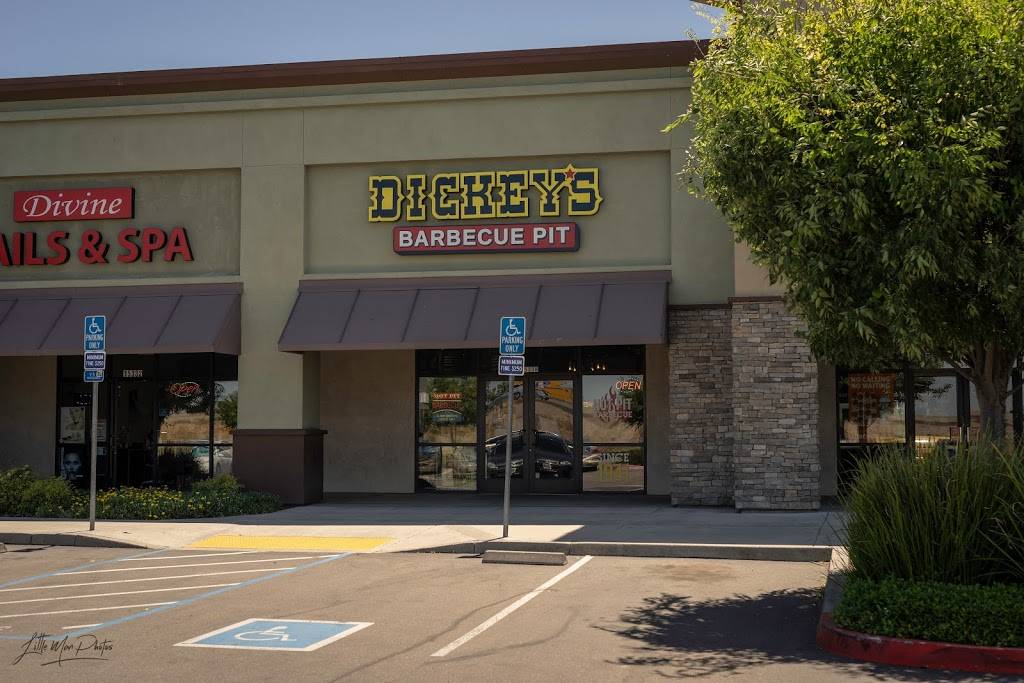 Dickeys Barbecue Pit | restaurant | 15338 Harlan Rd, Lathrop, CA 95330, USA | 2096241612 OR +1 209-624-1612