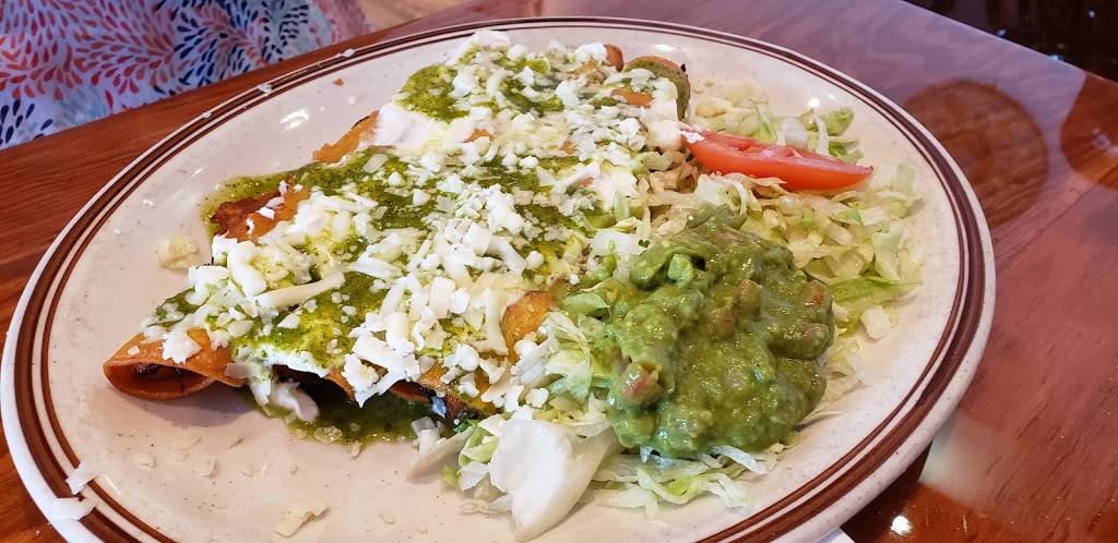 El Vaquero West | restaurant | 9979 Sowder Village Square, Manassas, VA 20109, USA | 7033355725 OR +1 703-335-5725