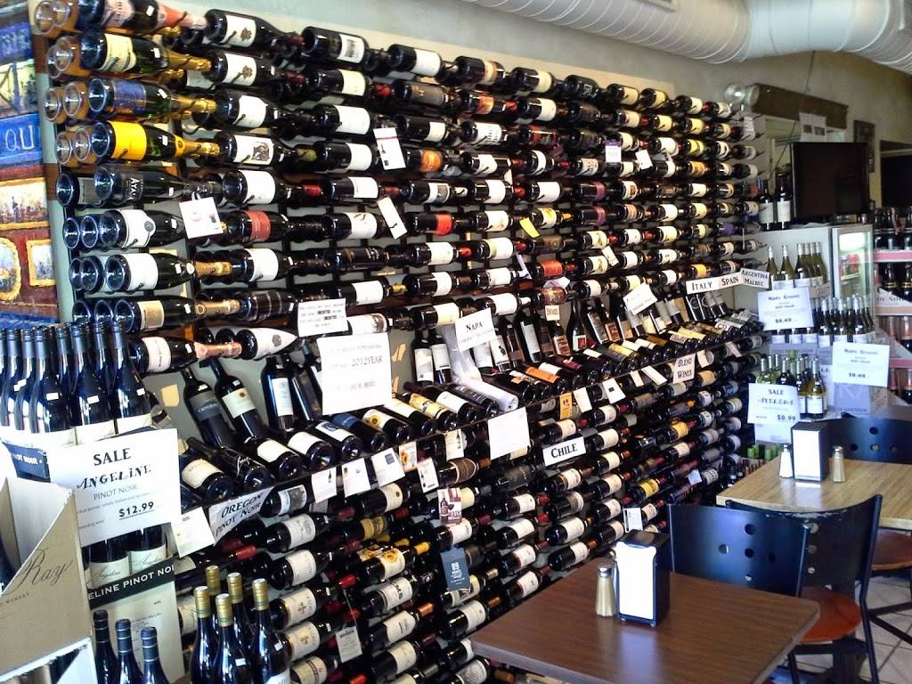 Deli Boutique Wine & Spirits | cafe | 2318 N Clark St, Chicago, IL 60614, USA | 7738809820 OR +1 773-880-9820