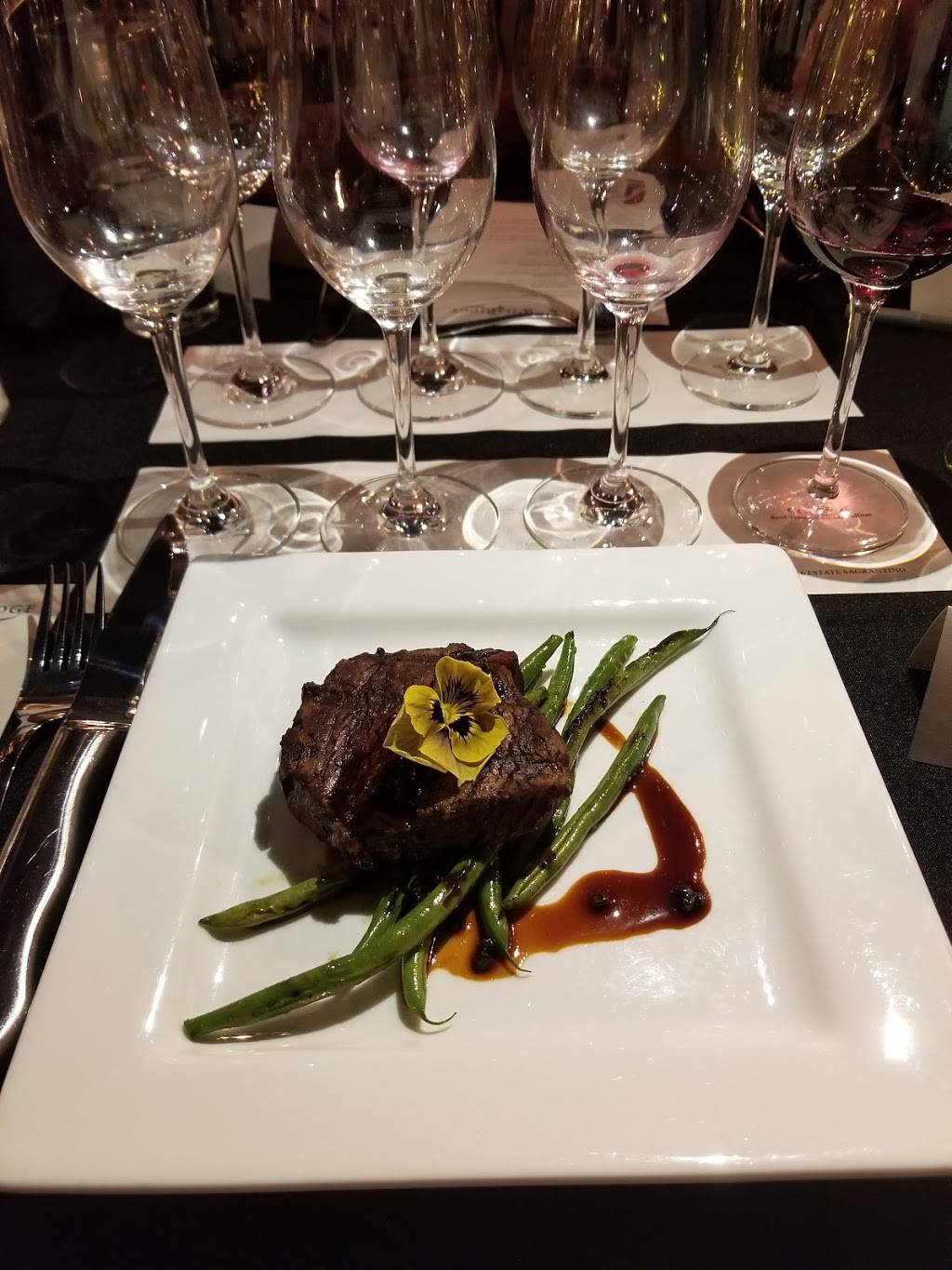 Revolve Food & Wine | restaurant | 10024 Main St, Bothell, WA 98011, USA | 4252876420 OR +1 425-287-6420