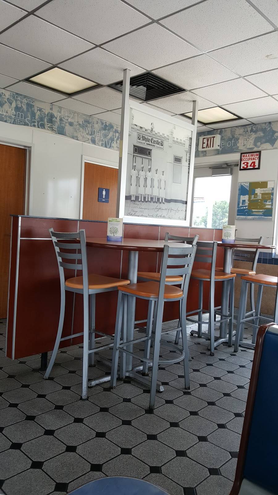 White Castle | restaurant | 2165 Shelby St, Indianapolis, IN 46203, USA | 3177886690 OR +1 317-788-6690