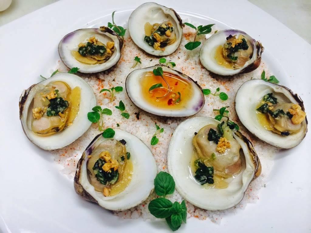 District One Kitchen & Bar | restaurant | 3400 S Jones Blvd #8, Las Vegas, NV 89146, USA | 7024136868 OR +1 702-413-6868