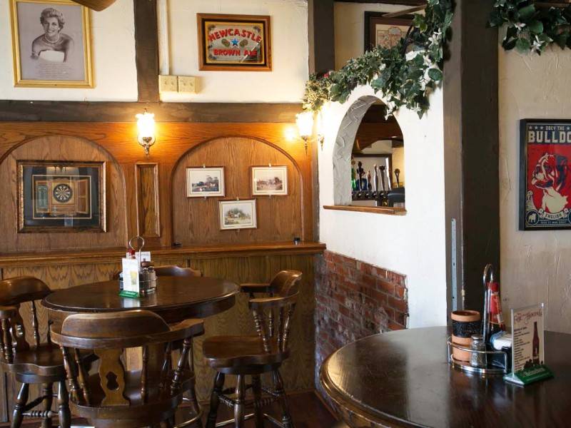 The Fox and Hounds | restaurant | 11100 Ventura Blvd, Studio City, CA 91604, USA | 8187637837 OR +1 818-763-7837