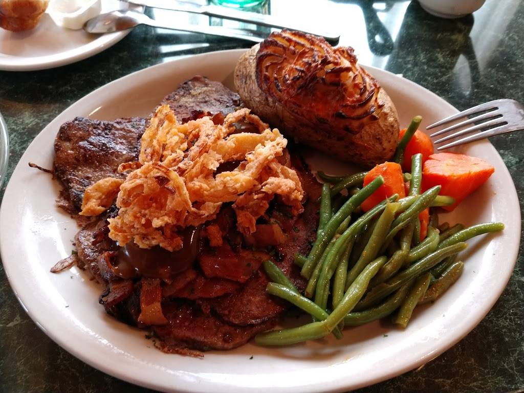 Harbor Lights Grille | restaurant | 6492 Paradise Trail, Carp Lake, MI 49718, USA | 2316261021 OR +1 231-626-1021