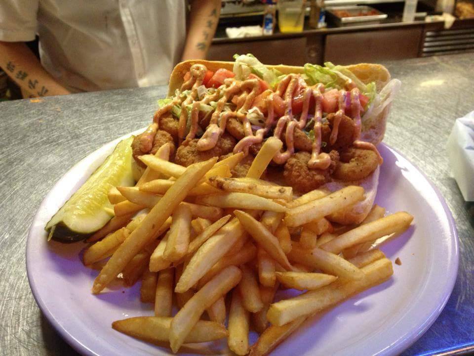 Gator Jakes Bar & Grill | restaurant | 36863 Van Dyke Ave, Sterling Heights, MI 48312, USA | 5869833700 OR +1 586-983-3700