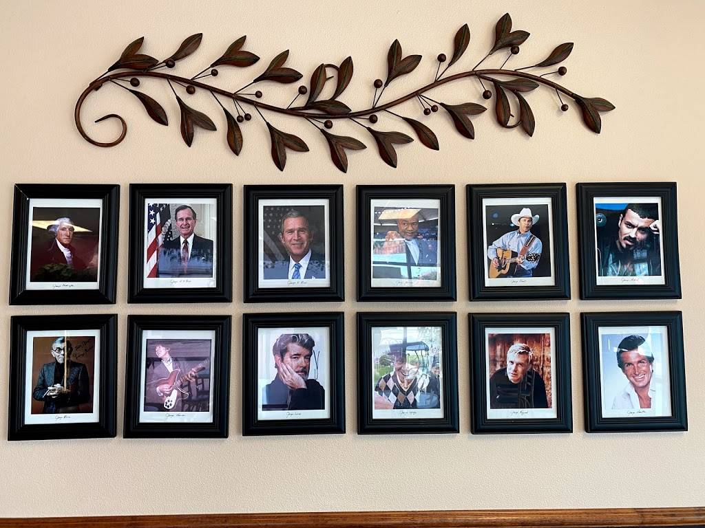 Famous Georges Cafe | restaurant | 3789 N Beach St Suite 201, Fort Worth, TX 76137, USA | 6826471586 OR +1 682-647-1586