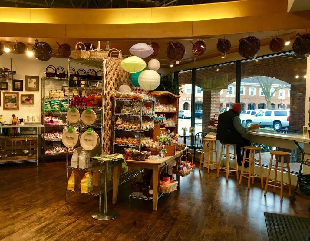 Foodstuffs | restaurant | 1454 Waukegan Rd, Glenview, IL 60025, USA | 8478329999 OR +1 847-832-9999