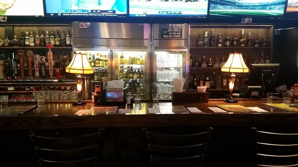 Winking Lizard | restaurant | 1355 Som Center Rd, Mayfield Heights, OH 44124, USA | 4406838003 OR +1 440-683-8003