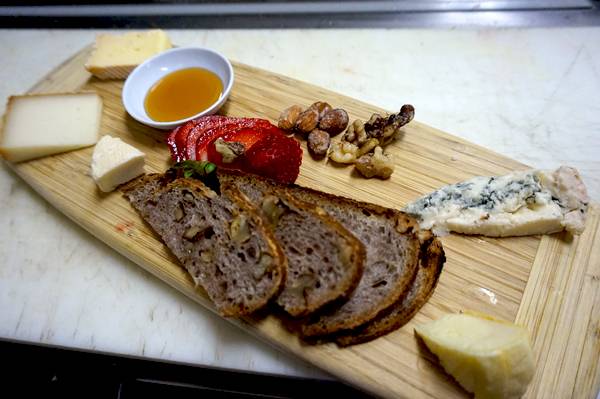 Mathilde French Bistro | restaurant | 315 5th St, San Francisco, CA 94107, USA | 4155466128 OR +1 415-546-6128