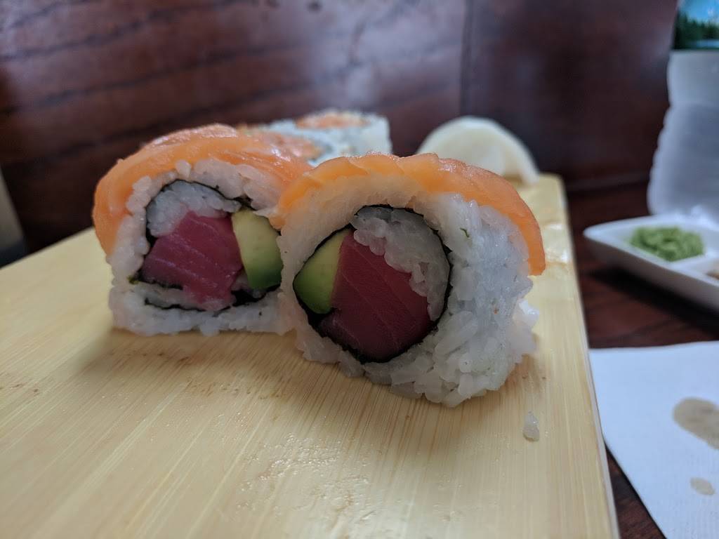 Sushi Red LLC | restaurant | 450 East St, Plainville, CT 06062, USA | 8604101829 OR +1 860-410-1829