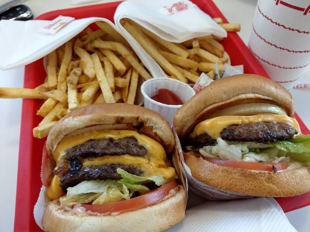 In-N-Out Burger | restaurant | 13425 Washington Blvd, Marina Del Rey, CA 90292, USA | 8007861000 OR +1 800-786-1000