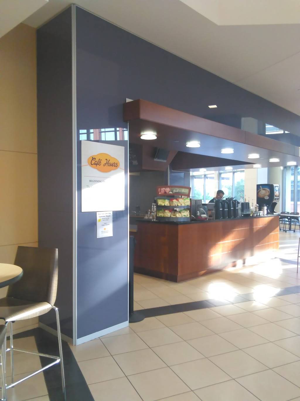 Riverfront Cafe And Coffee shop | restaurant | 300 Trinity Campus Cir, Fort Worth, TX 76102, USA | 8175151103 OR +1 817-515-1103