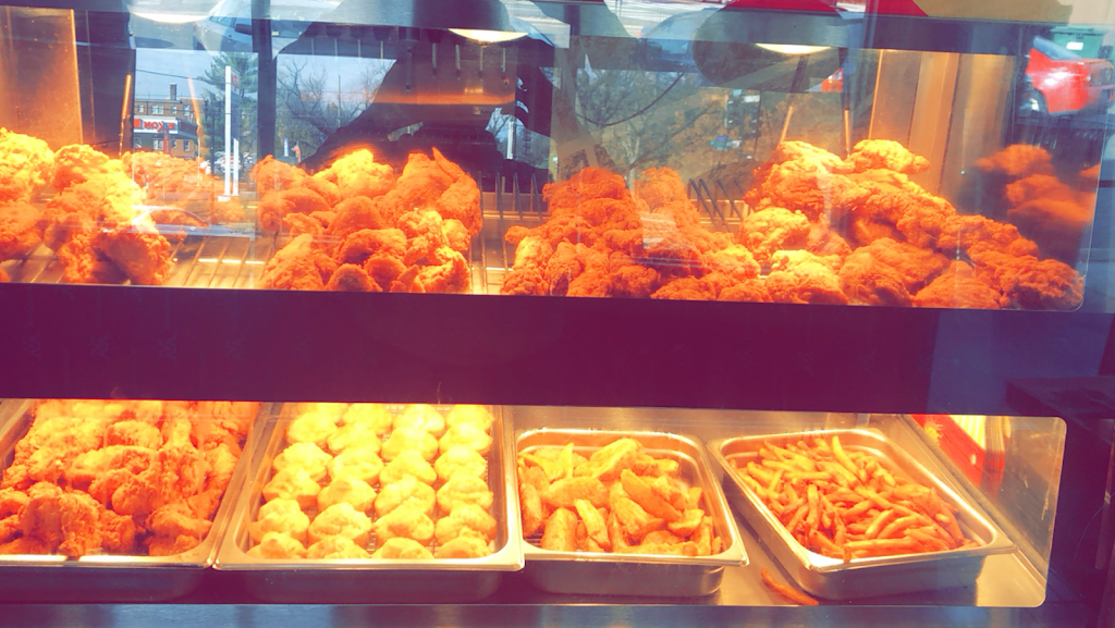 Krispy Krunchy Chicken & Philly Cheese Steak & Breakfast | restaurant | 3835 Pennsylvania Ave SE, Washington, DC 20020, United States | 2026218483 OR +1 202-621-8483