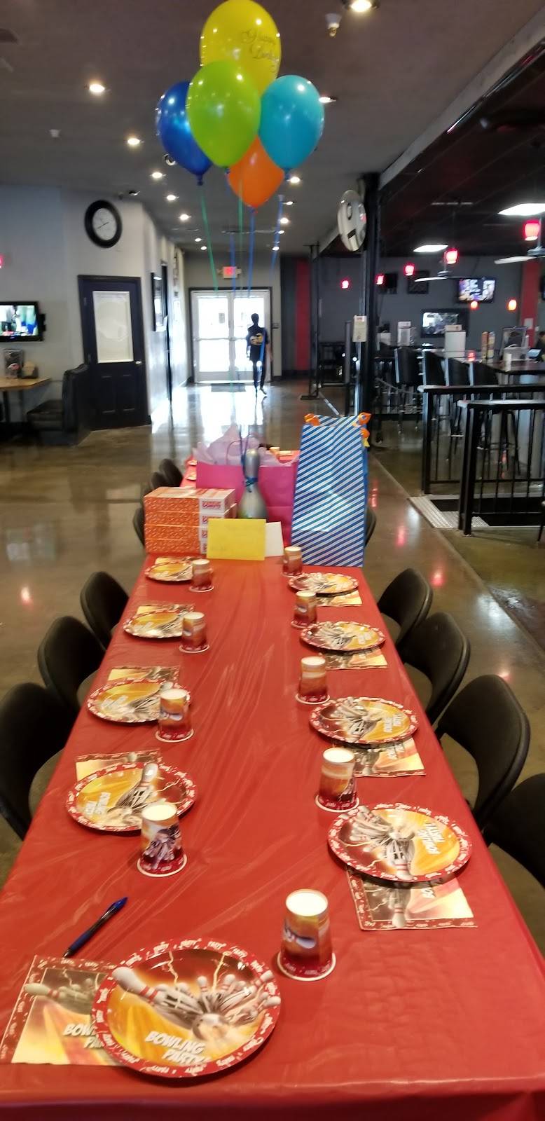 FLB Entertainment Center | restaurant | 511 E Bidwell St, Folsom, CA 95630, USA | 9169834411 OR +1 916-983-4411