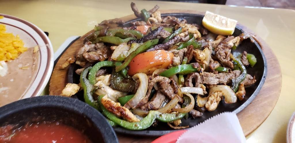 Old West Mexican Restaurant | restaurant | 4138 Fleur Dr #2324, Des Moines, IA 50321, USA | 5152852468 OR +1 515-285-2468