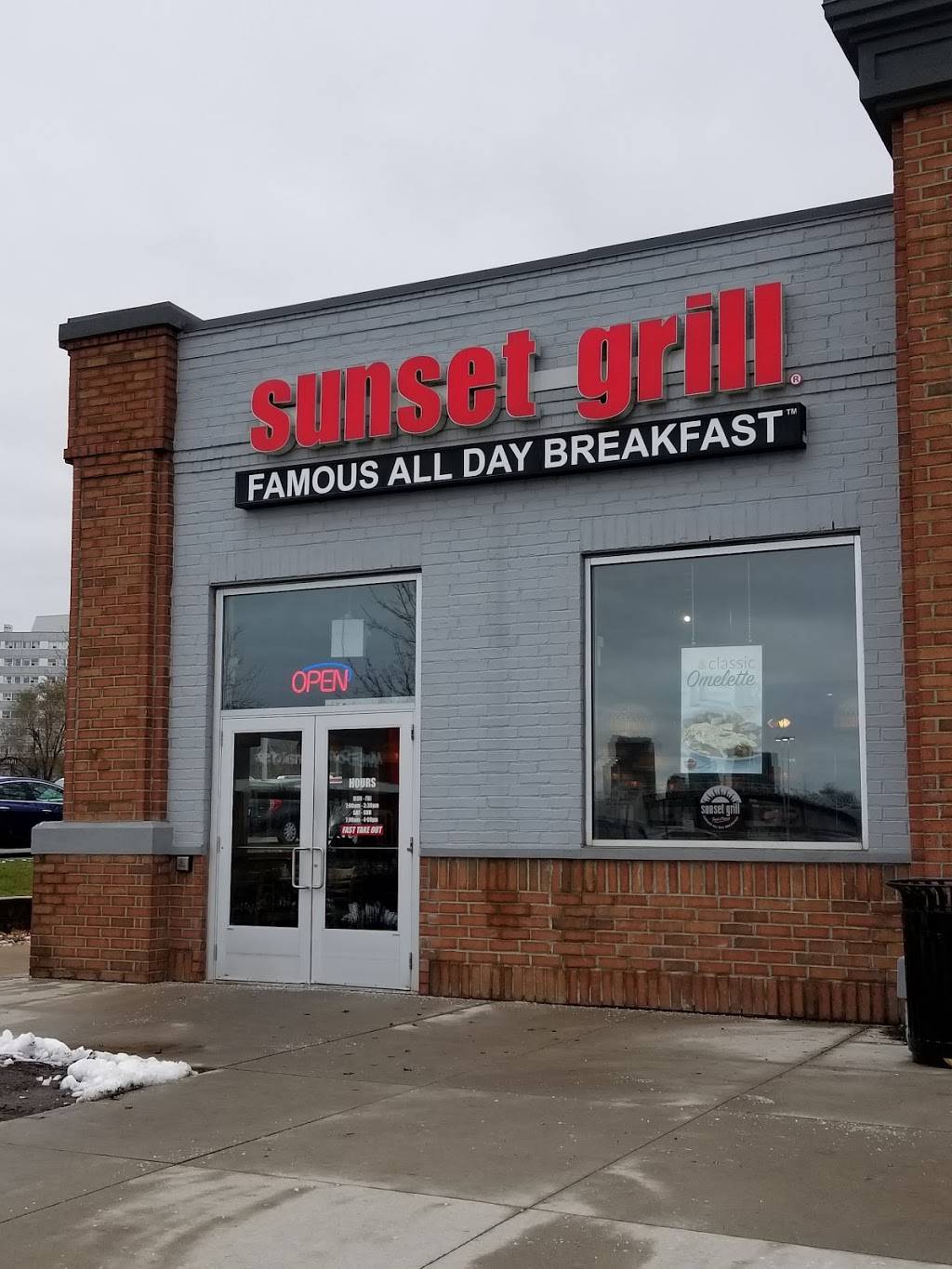 Sunset Grill | restaurant | 37 William Kitchen Rd, Scarborough, ON M1P 5B7, Canada | 4163211600 OR +1 416-321-1600