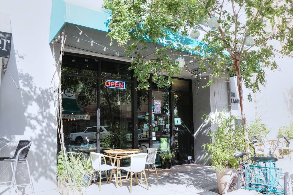 Bamboozle Cafe Downtown | restaurant | 516 N Tampa St, Tampa, FL 33602, USA | 8132237320 OR +1 813-223-7320