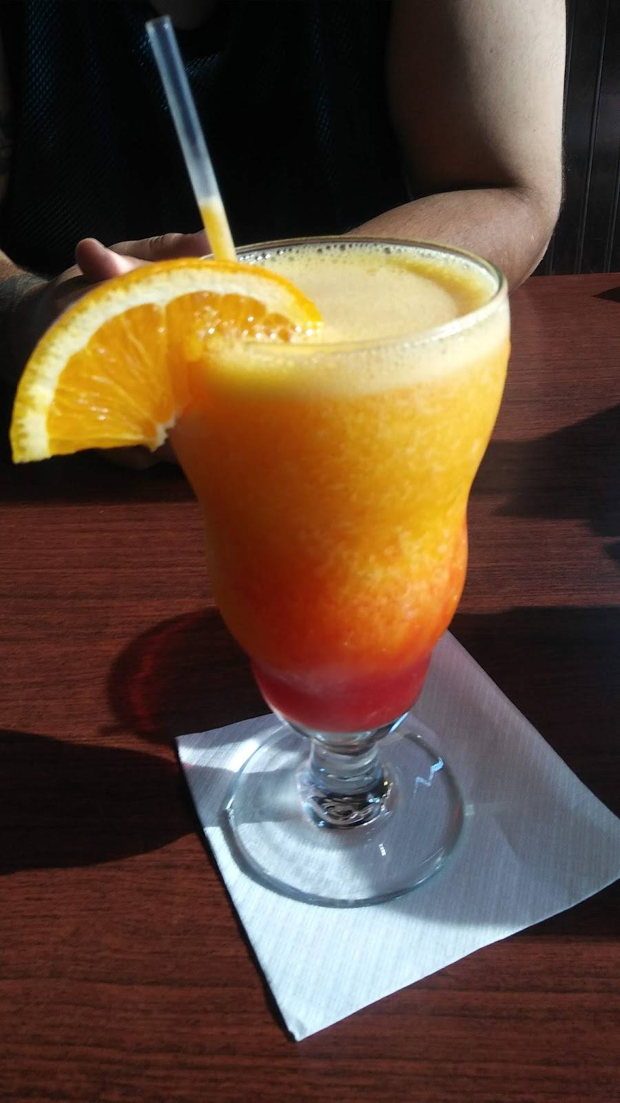 Mavrix Restaurant & Bar | restaurant | 50308 Schoenherr Rd, Shelby Charter Twp, MI 48315, USA | 5865320148 OR +1 586-532-0148