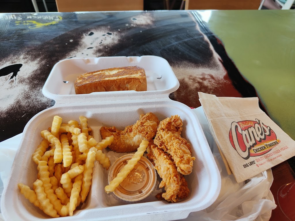 Raising Canes Chicken Fingers | restaurant | 2160 E El Segundo Blvd, El Segundo, CA 90245, USA | 3108935494 OR +1 310-893-5494