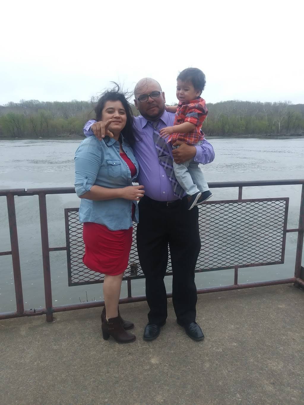 Chipotle Mexican Grill | restaurant | 47010 Community Plaza, Sterling, VA 20164, USA | 7034446106 OR +1 703-444-6106