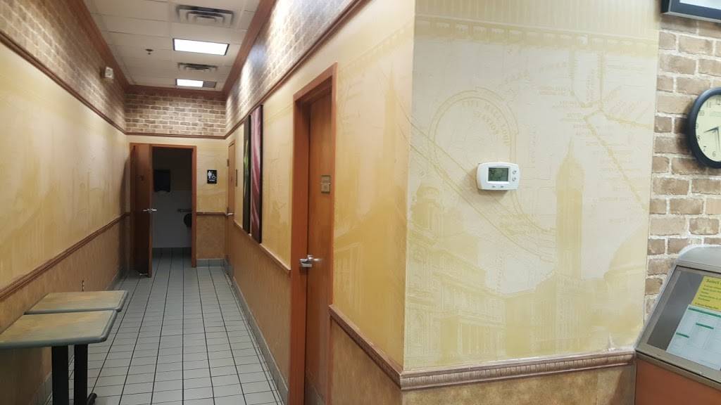 Subway Restaurants | restaurant | 20789 20789 Great Falls Plaza #166, Sterling, VA 20165, USA | 7034303803 OR +1 703-430-3803