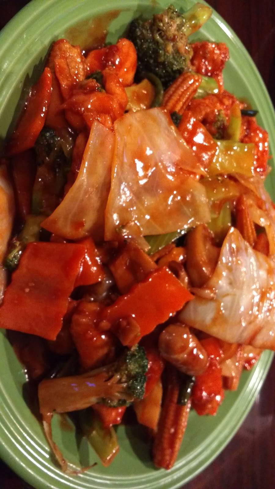 New Thriving | restaurant | 10702 Liberty Ave, Ozone Park, NY 11417, USA | 7188350890 OR +1 718-835-0890