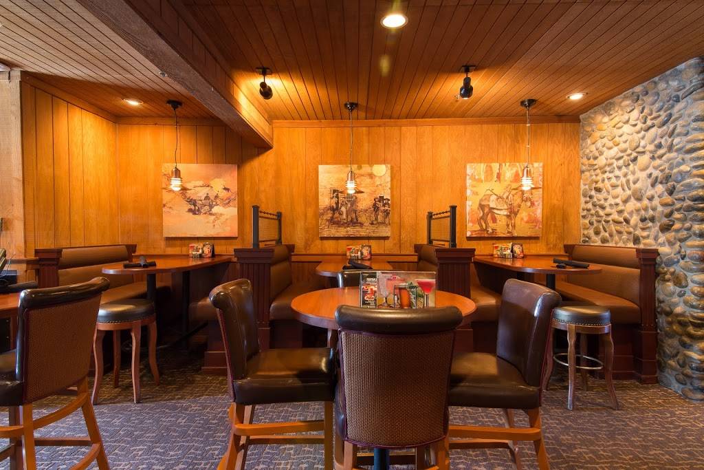 Claim Jumper Restaurants | restaurant | 1905 Commercenter W E, San Bernardino, CA 92408, USA | 9093831818 OR +1 909-383-1818