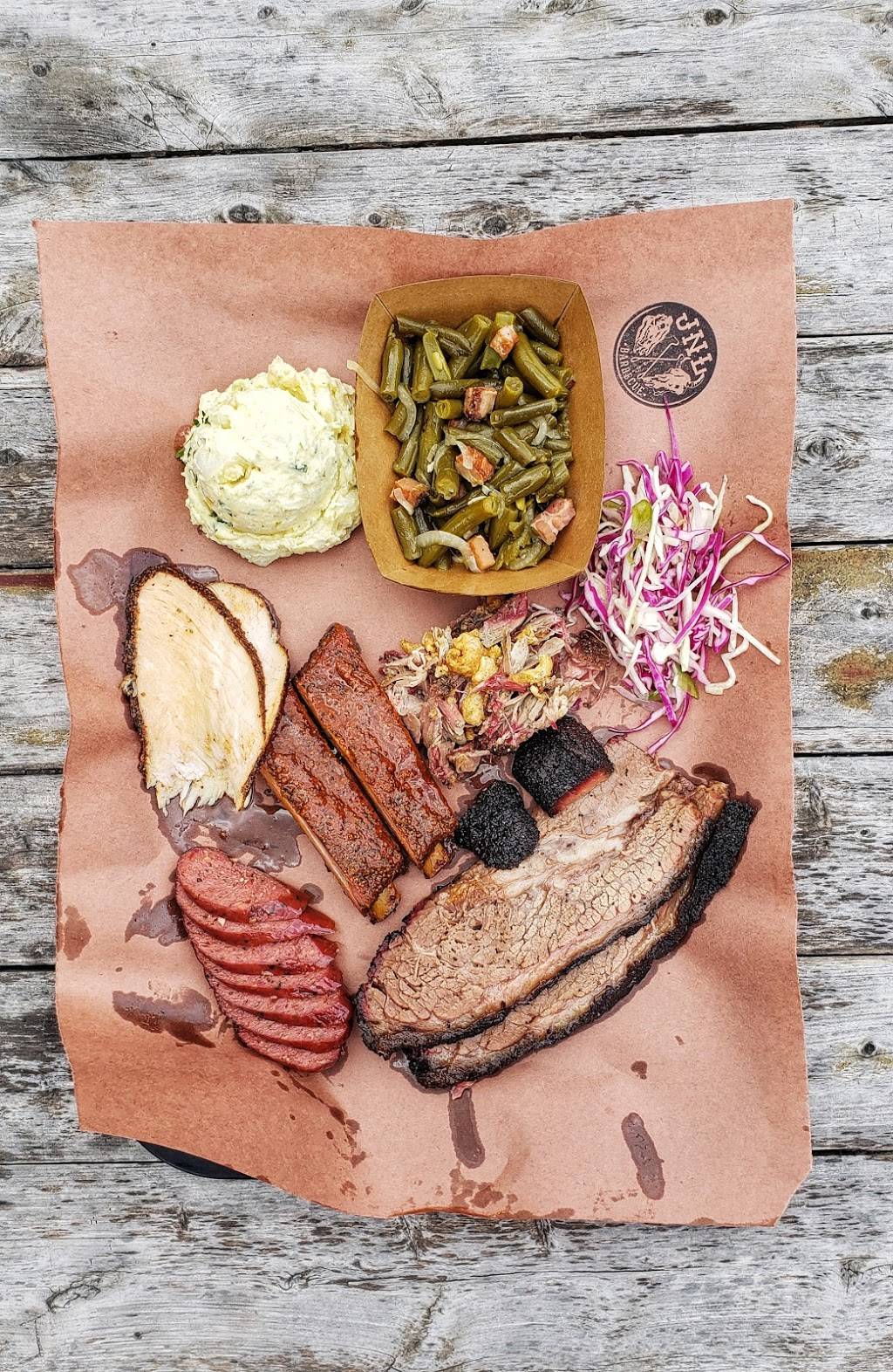JNL Barbecue | restaurant | 1505 Town Creek Dr, Austin, TX 78741, USA | 5128399469 OR +1 512-839-9469
