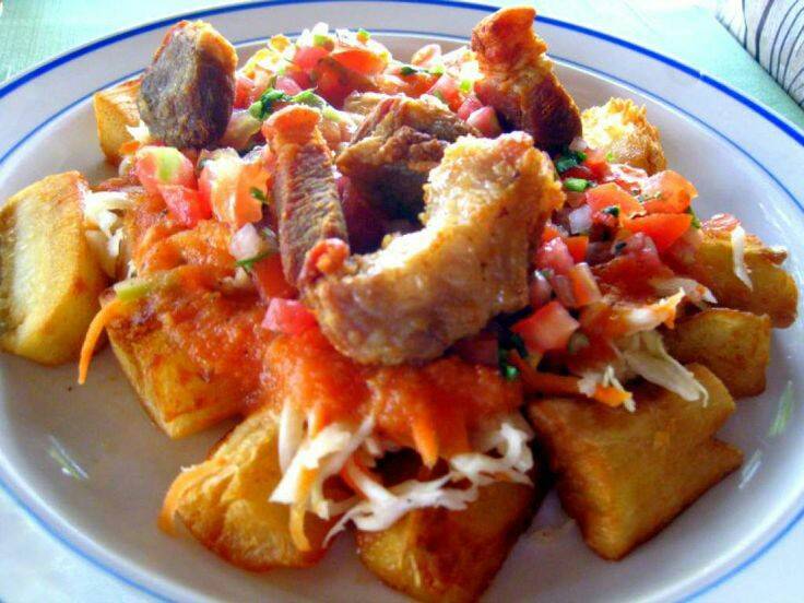 100% SALVADOREÑO Restaurant & Take out | restaurant | 612 Trethewey Dr, Toronto, ON M6M 4C3, Canada | 4162490305 OR +1 416-249-0305