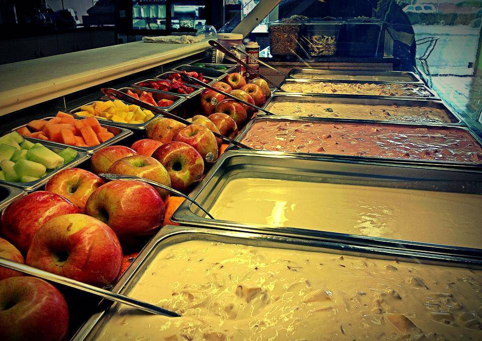 Yogis Yogurt | meal takeaway | 12925 Hawthorne Blvd, Hawthorne, CA 90250, USA | 3103492099 OR +1 310-349-2099