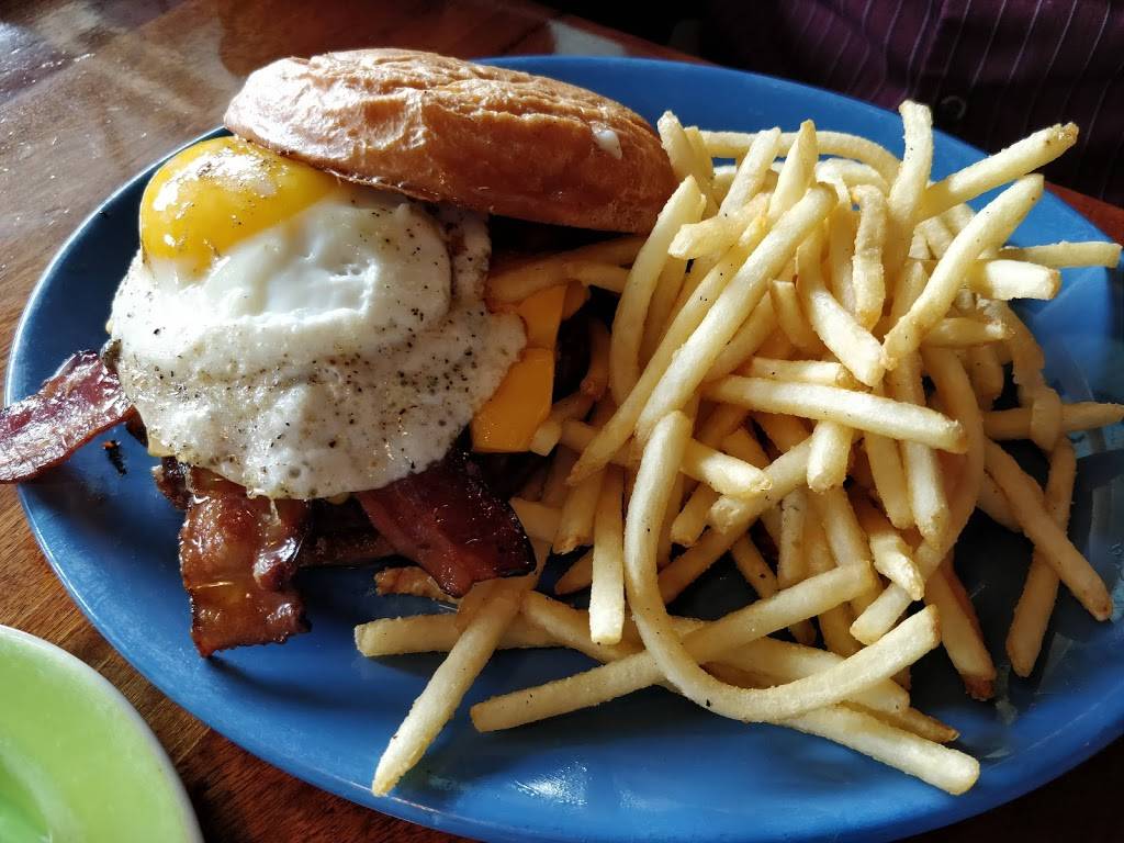 Coastal Flats | restaurant | 135 Crown Park Ave, Gaithersburg, MD 20878, USA | 3018698800 OR +1 301-869-8800